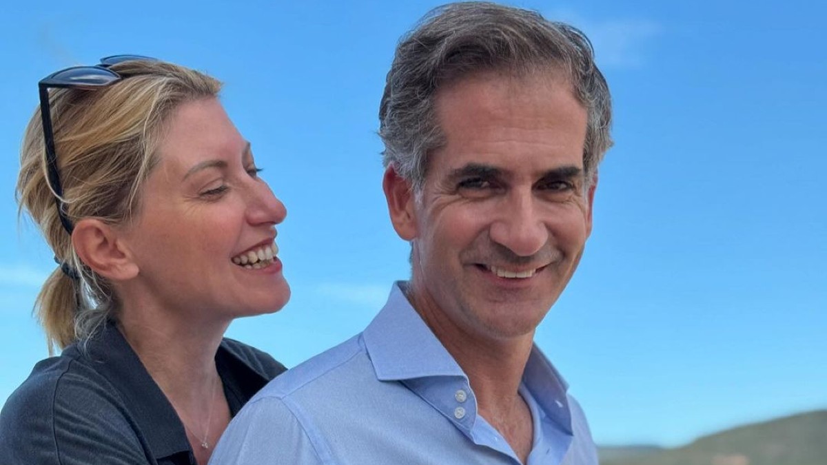 Σία Κοσιώνη: Στιγμές ευτυχίας στην Καρδαμύλη με τον Κώστα Μπακογιάννη και τον γιο τους, Δήμο