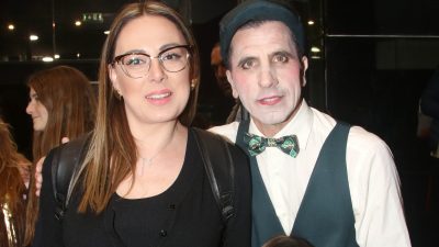 Ο Θανάσης Βισκαδουράκης για τη σύζυγό του: «Σημασία δεν μου έδινε! Με έγραψε και την κυνήγησα»