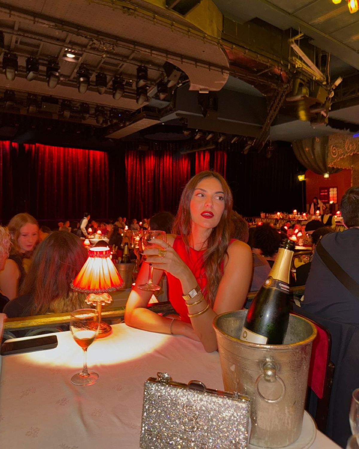 H Βρισηίδα Ανδριώτου στο Παρίσι