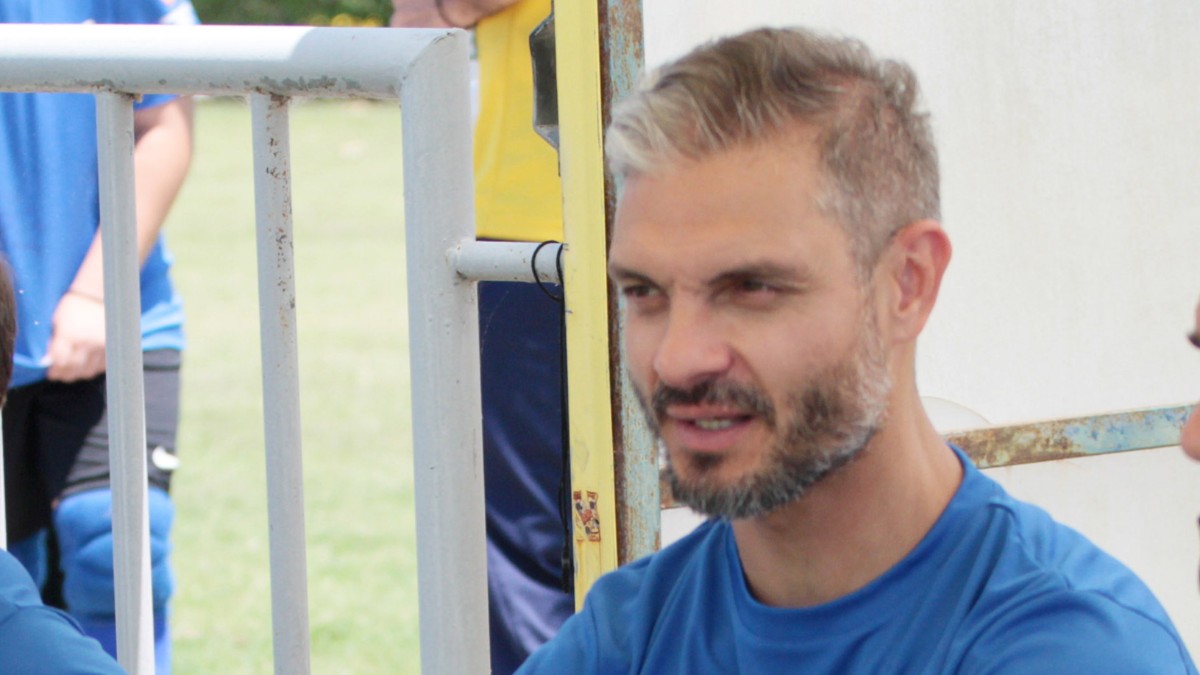 Ο Άγγελος Χαριστέας στο γήπεδο