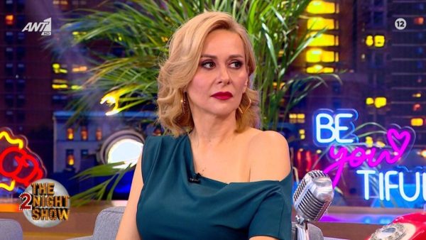 Η Άννα Κουτσαφτίκη στο πλατό του The 2night show