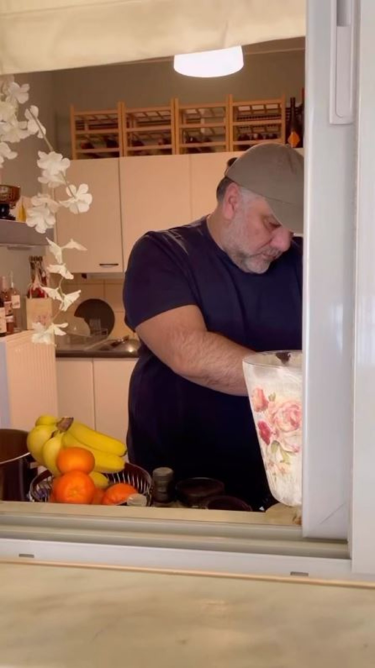 Η κουζίνα του σπιτιού του Γρηγόρη Αρναούτογλου