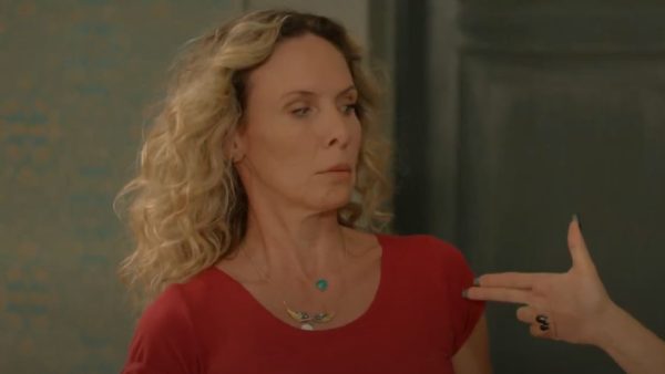 Αρχελάου 5 - Επεισόδιο 23 - Η Αγγελίνα απειλεί την Λυδία για να βρει τον πατέρα της