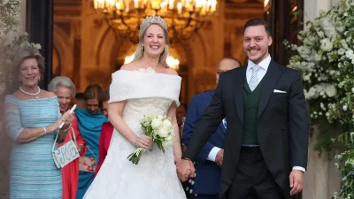 Παύλος και Μαρί Σαντάλ: Οι φωτογραφίες από τον γάμο της Θεοδώρας και του Μάθιου Κουμάρ που δεν είδε η δημοσιότητα