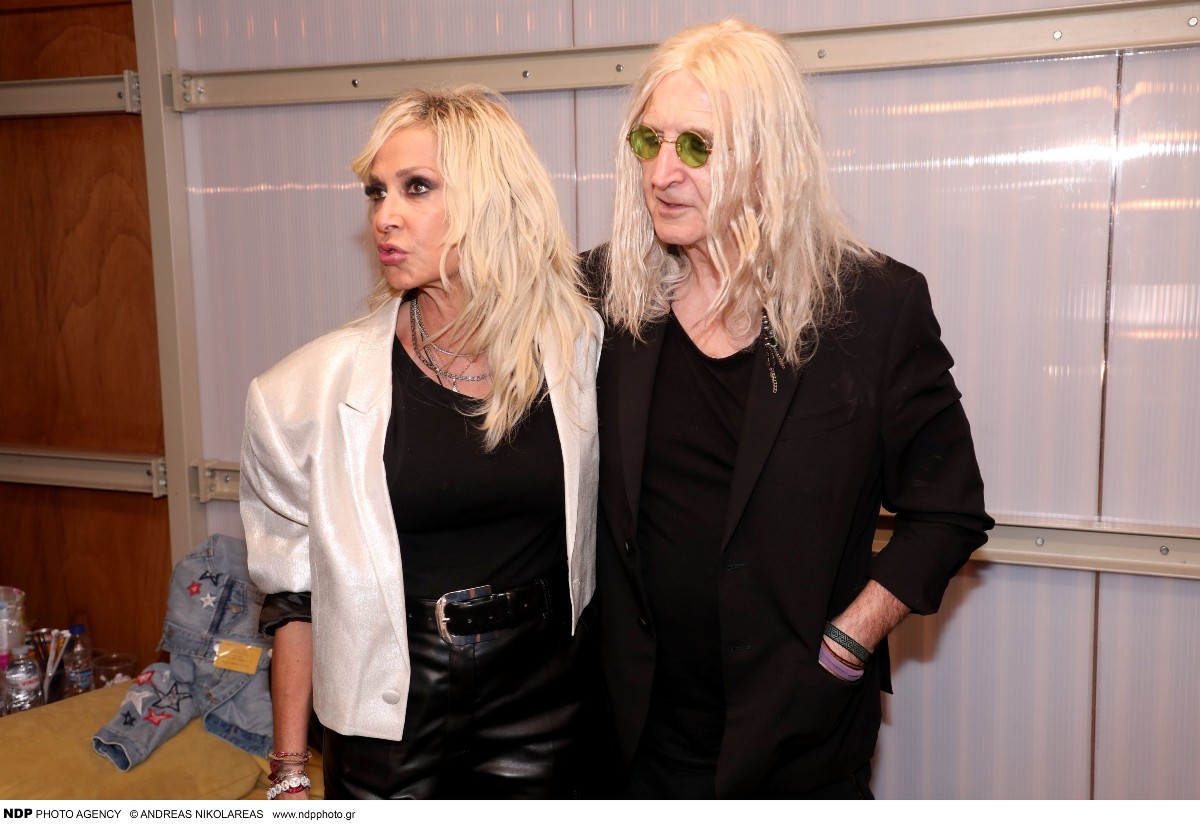 Η Άννα Βίσση με τον Νίκο Καρβέλα