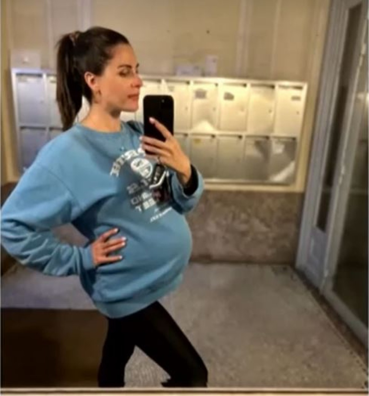 Η ανάρτηση της Ελένης Χρονοπούλου στο Instagram με φουσκωτή κοιλιά