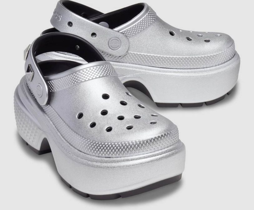 crocs metallic favela