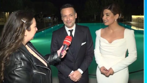 Ο Χάρη Δούκας και η Γεωργία Πολυτάνου στην δεξίωση του γάμου τους