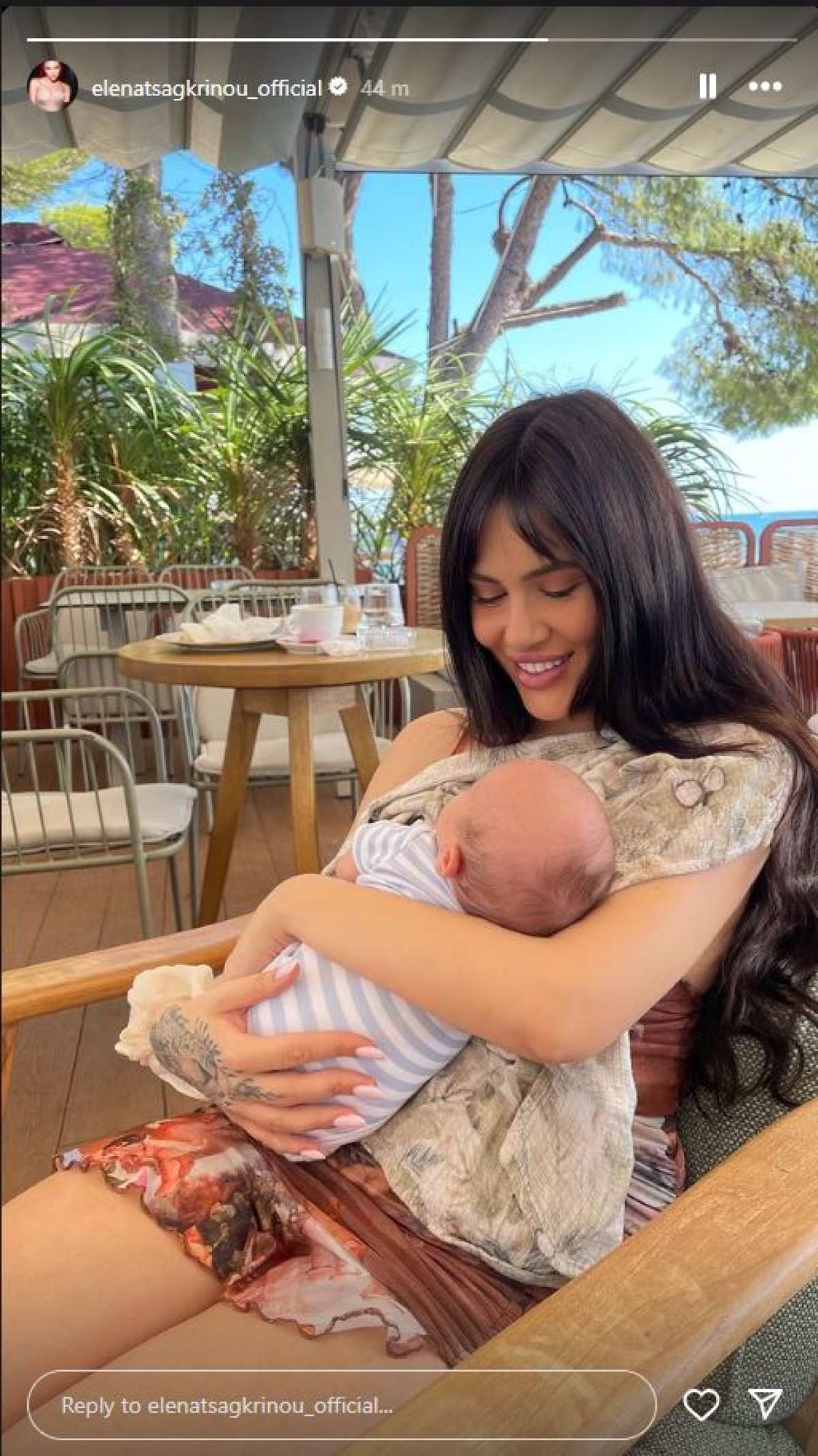 Η ανάρτηση της Έλενας Τσαγκρινού με τον γιο της.