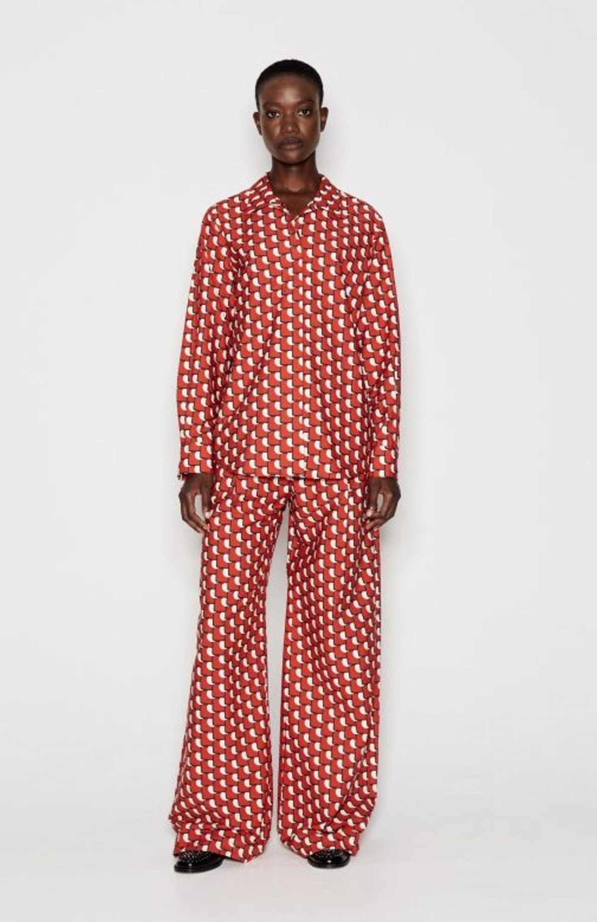 Εμπριμέ σύνολο της Nadia Rapti