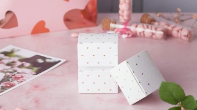 Δώρα σε τραπέζι