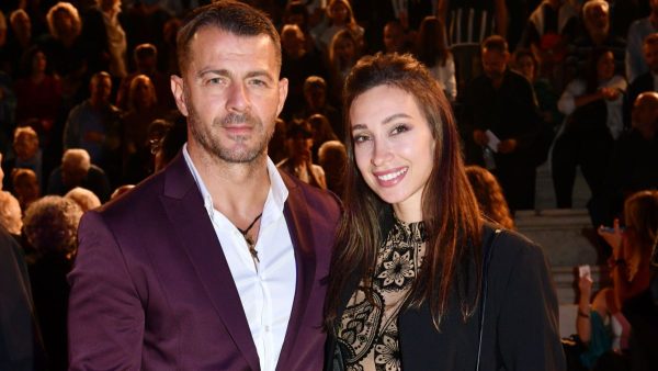 Η Δήμητρα Βαμβακούση και ο Γιώργος Αγγελόπουλος σε βραδινή έξοδο.