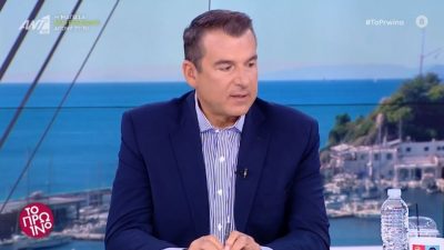 Ο Γιώργος Λιάγκας στο πλατό της εκπομπής Πρωινό