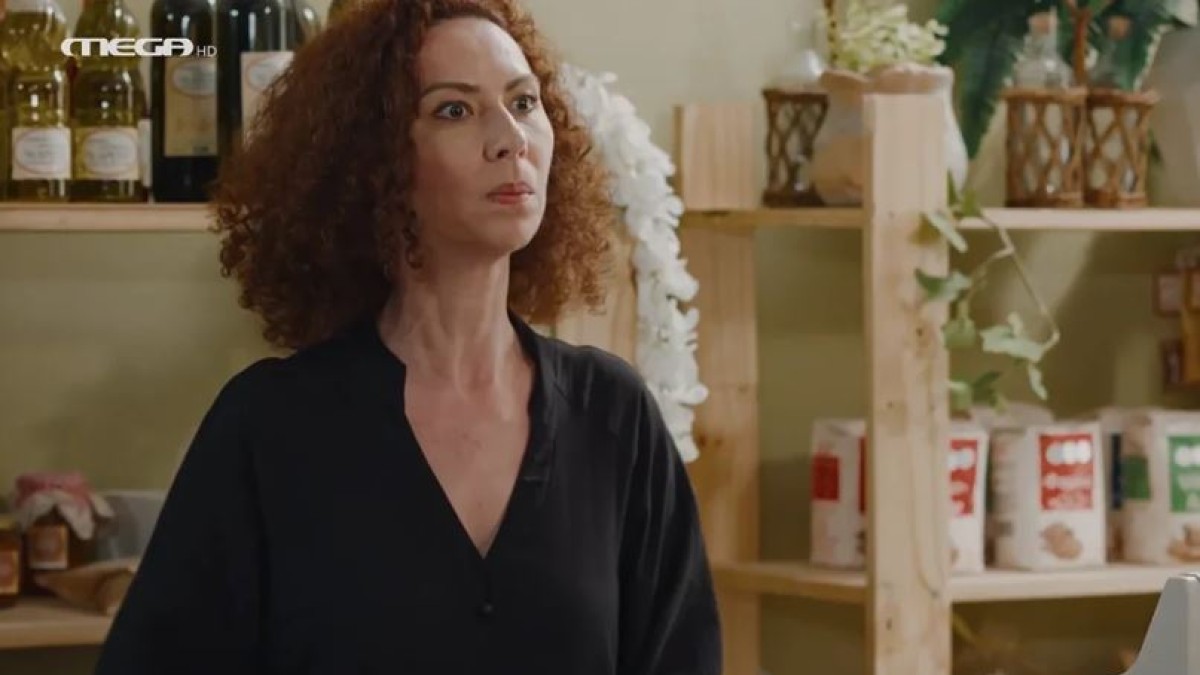 Η Γη της Ελιάς - Επεισόδιο - Φωτογραφία που δείχνει την Αρετή θυμωμένη