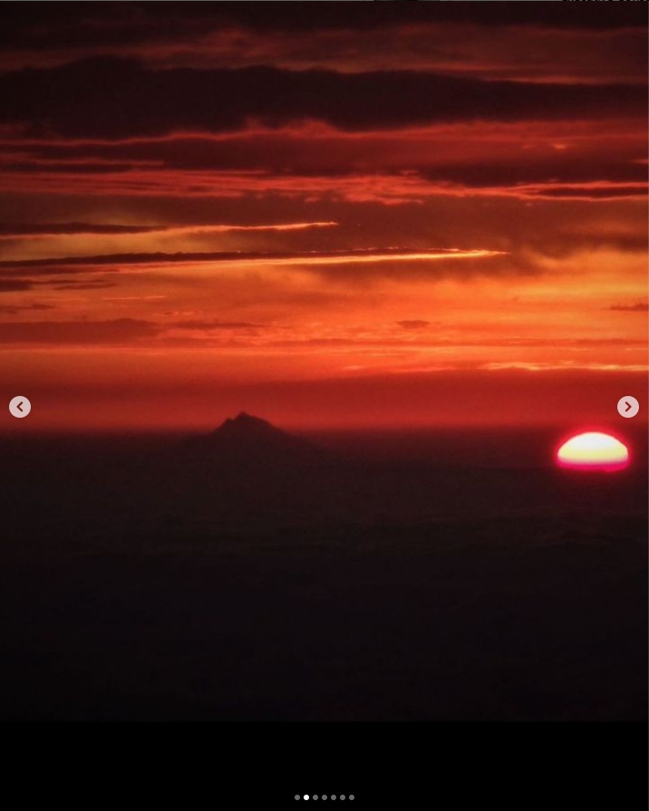 Ηλιοβασίλεμα στον Όλυμπο της Τζένης Μπαλατσινού