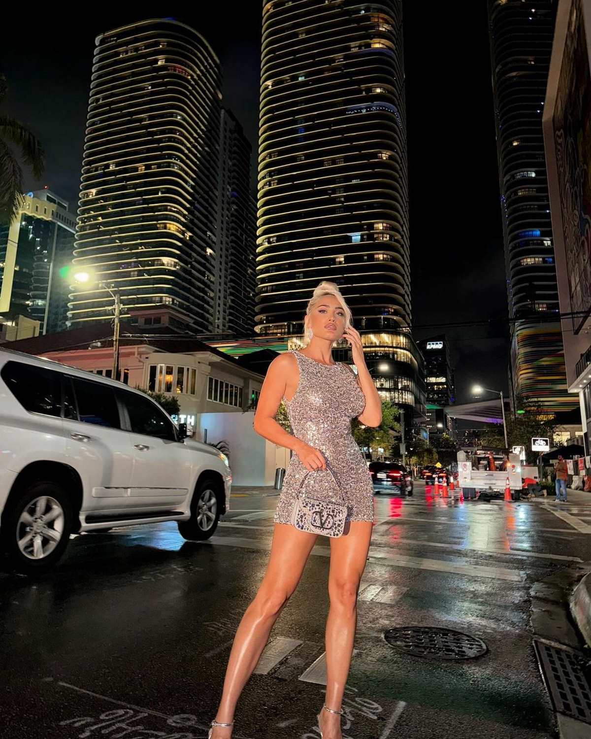 Η Ιωάννα Τούνη με τσάντα Valentino