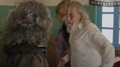 Ο Δημητρός βρίσκεται σε κρίση στην σειρά Η παραλία.