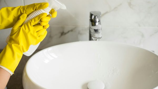 Καθαρισμός νιπτήρα