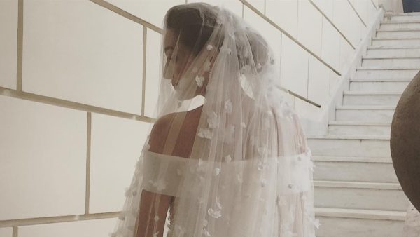 Κάτια Ζυγούλη με νυφικό