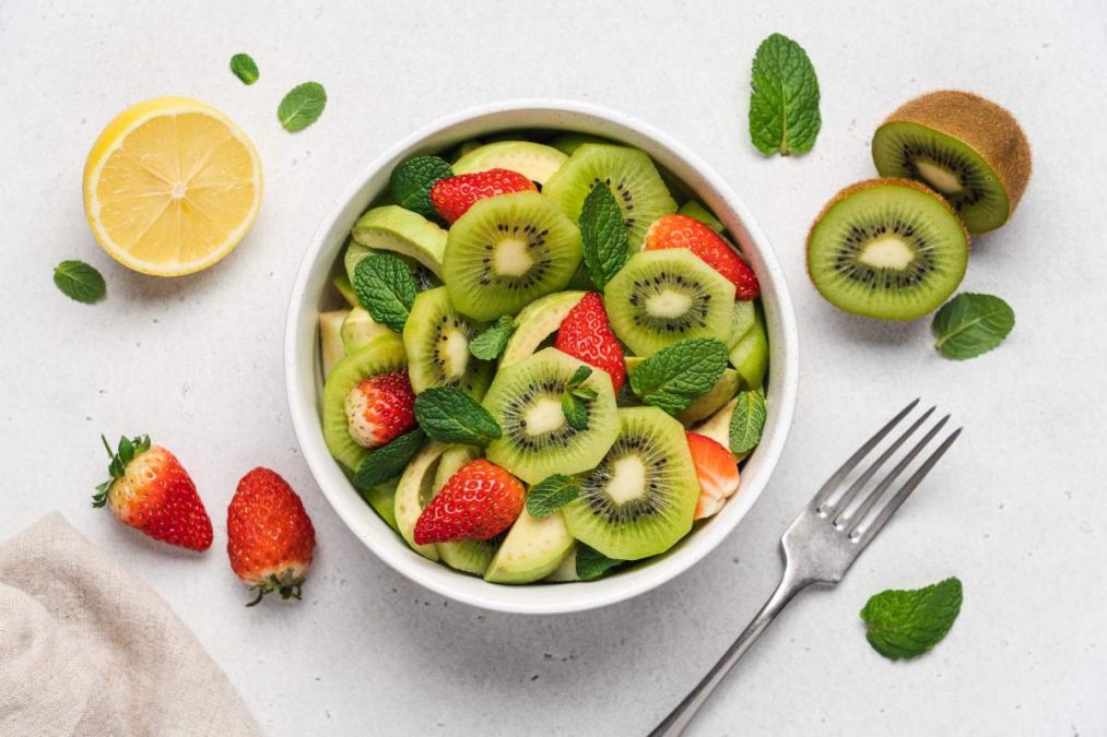 σαλάτα με ακτινίδιο και φρούτα