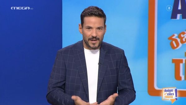 Ο Κώστας Τσουρός στο πλατό της εκπομπής Ακόμα δεν είδες τίποτα