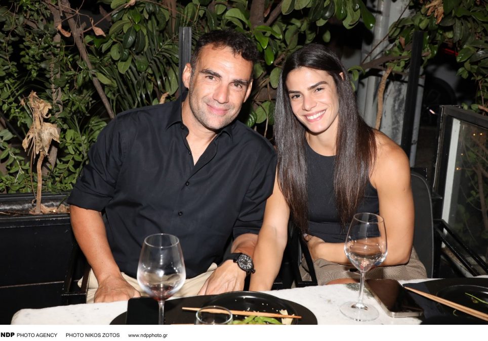 Ο Λάμπρος Χούτος με την σύντροφό του, Ελένη Σύρρα