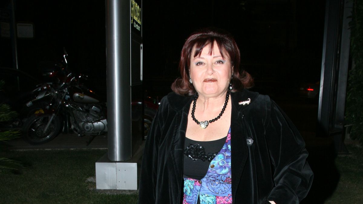 26-02-2007 Η Μάγδα τσαγγάνη στο Guzel-Πάρτυ σειράς "Μαρία,η άσχημη"
