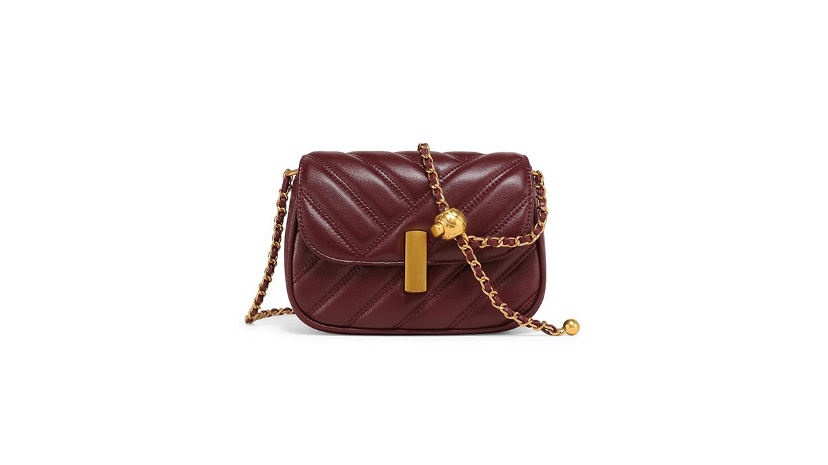 μπορντό τσάντα με αλυσίδα