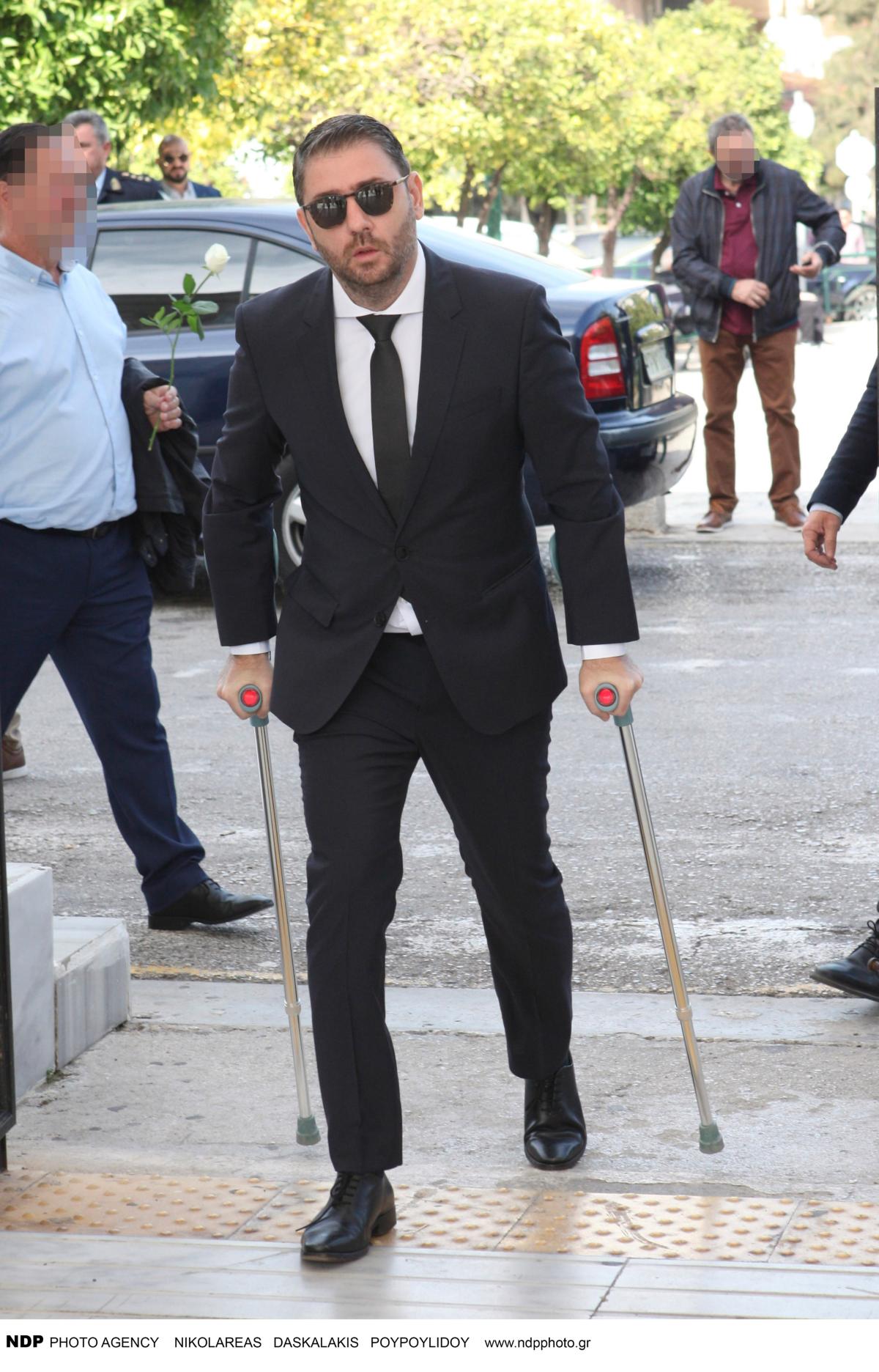 Ο Νίκος Ανδρουλάκης στο νεκροταφείο το 2022