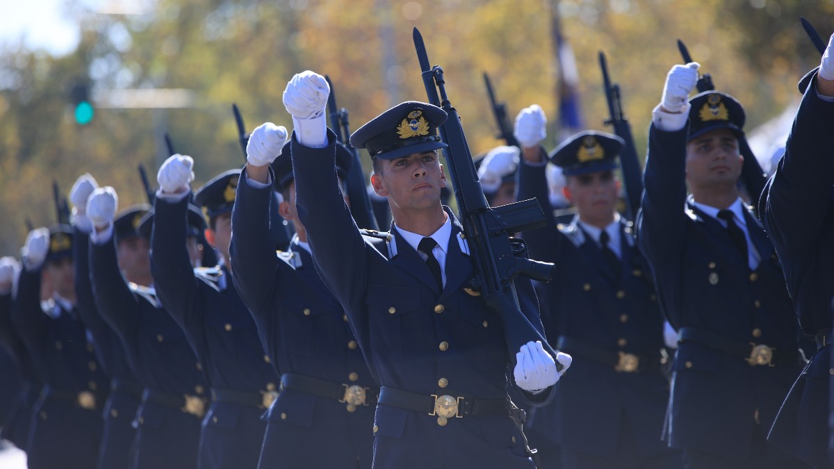 Στιγμιότυπο από την στρατιωτική παρέλαση της Θεσσαλονίκης για την 28η