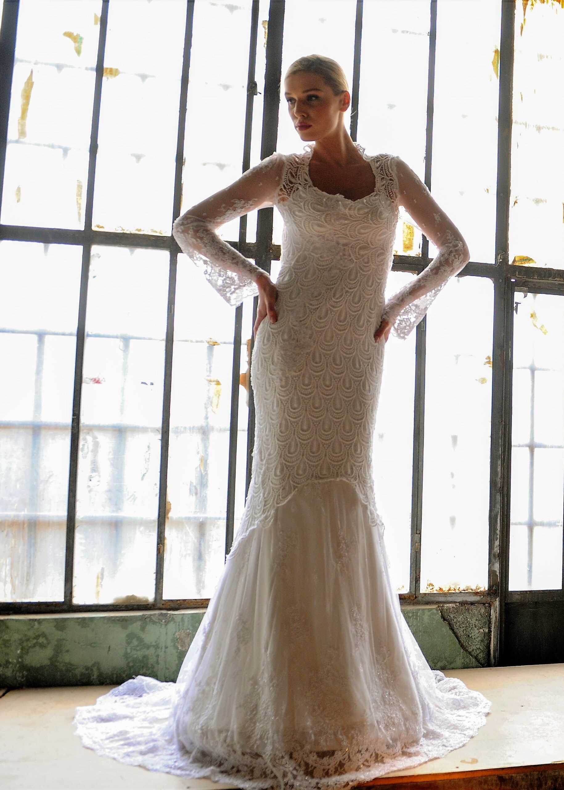 νυφικό γοργονέ helena kyritsi