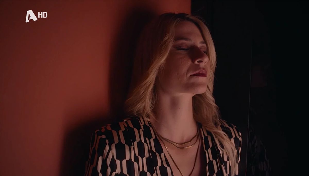 Σκηνή από την σειρά Ο Τιμωρός με τη Ναταλία