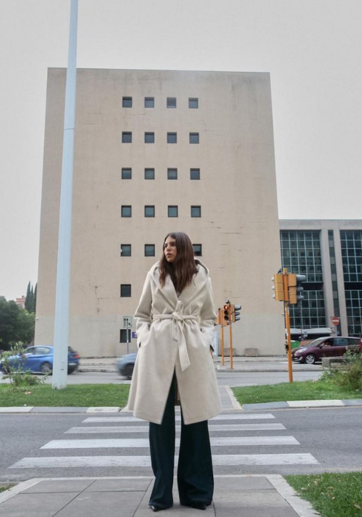 zara παλτό λευκό με κουκούλα