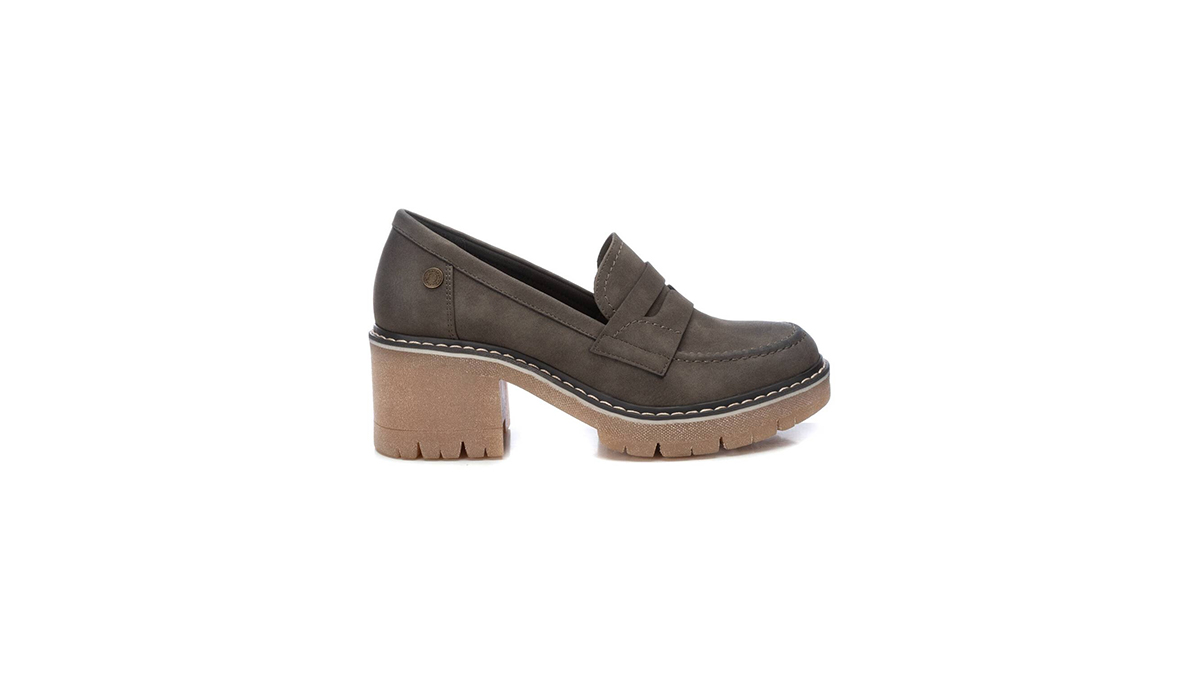 loafer με χοντρό τακούνι καφέ onlineshoes.gr