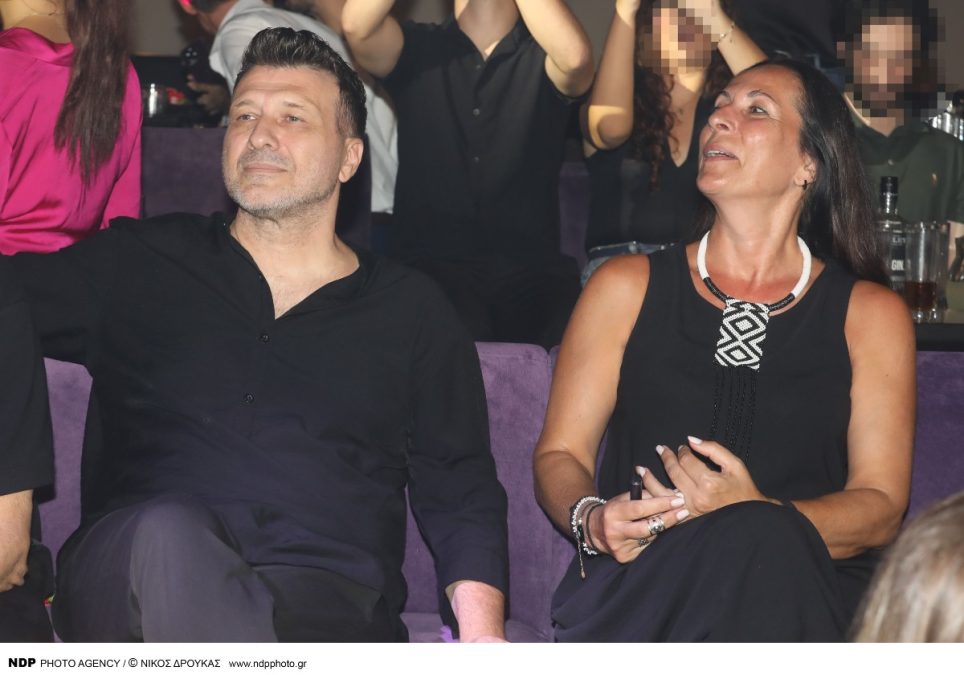 Ο Γιάννης Πλούταρχος με την σύζυγό του