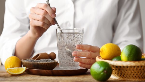 υγιεινό ρόφημα με πρωτεϊνες chia