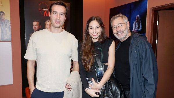 Ο Θοδωρής Αθερίδης με την κόρη του και τον γαμπρό του