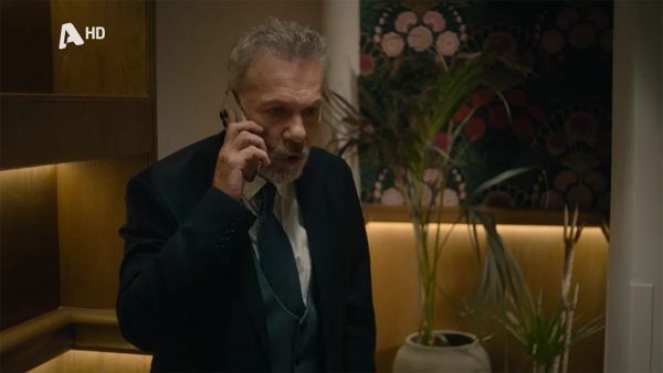 Ο Λεωνίδας της σειράς Τιμωρός