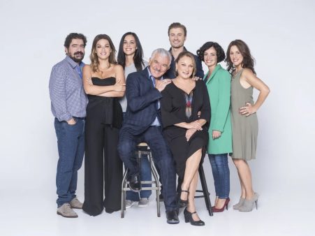 Επίσημη φωτογράφιση για την σειρά του ALPHA, το σόι σου