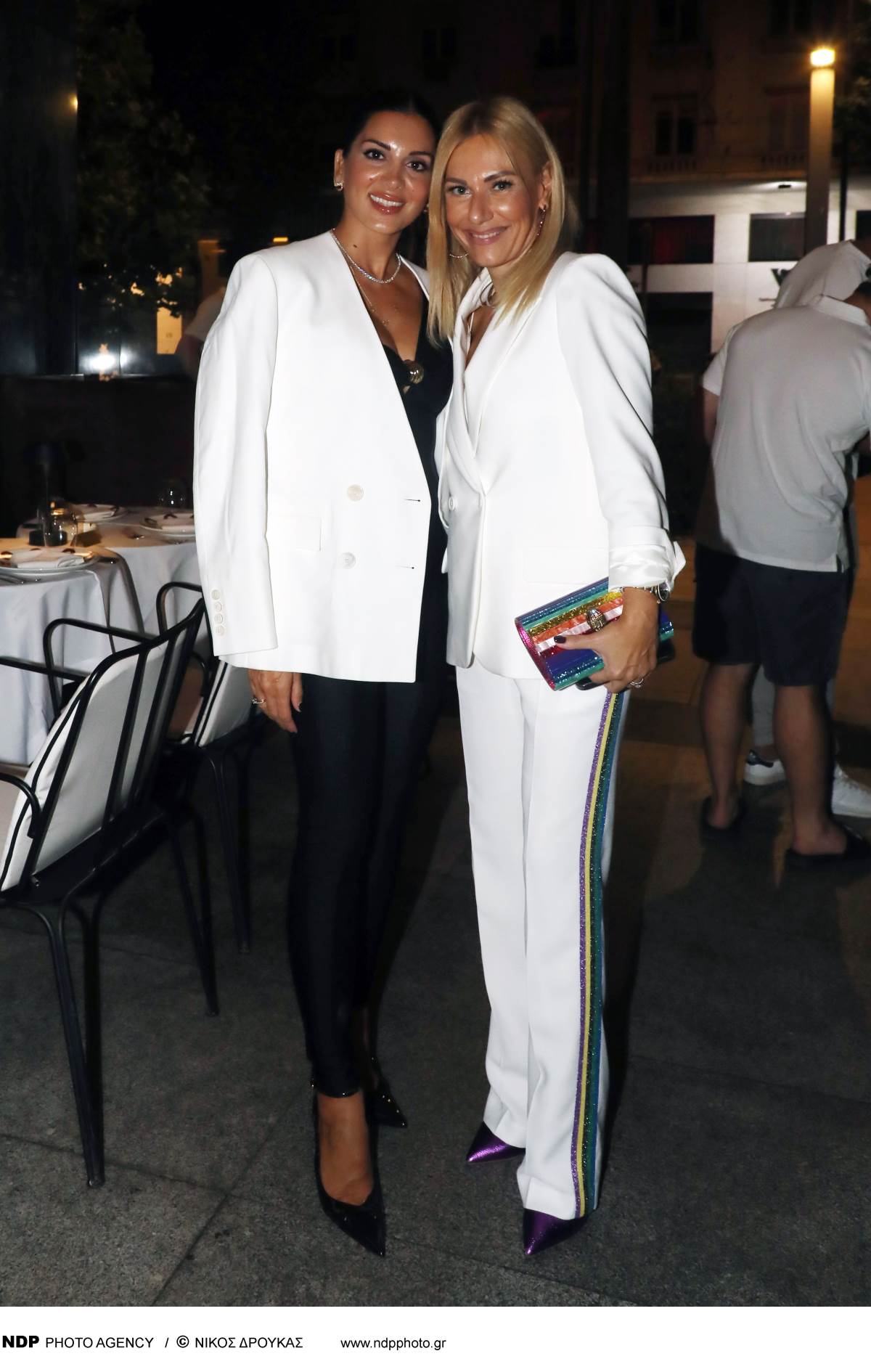 σταματίνα τσιμτσιλή και τίνα μεσσαροπούλου ασπρόμαυρα σύνολα