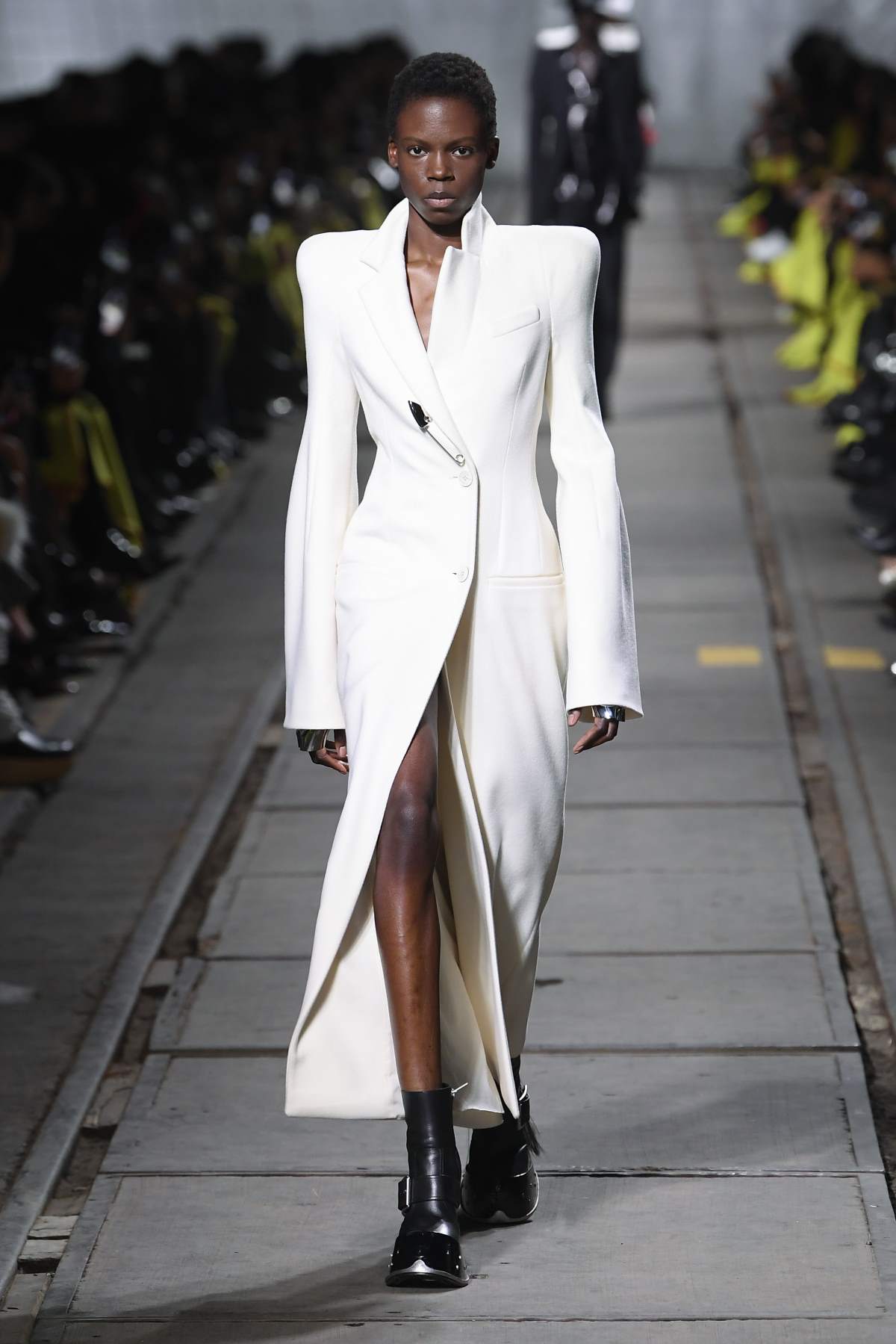 Λευκό παλτό Alexander Mc Queen