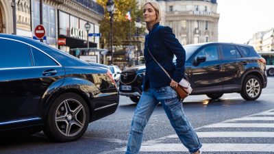 Τα τζιν του 2000 επιστρέφουν στο street style