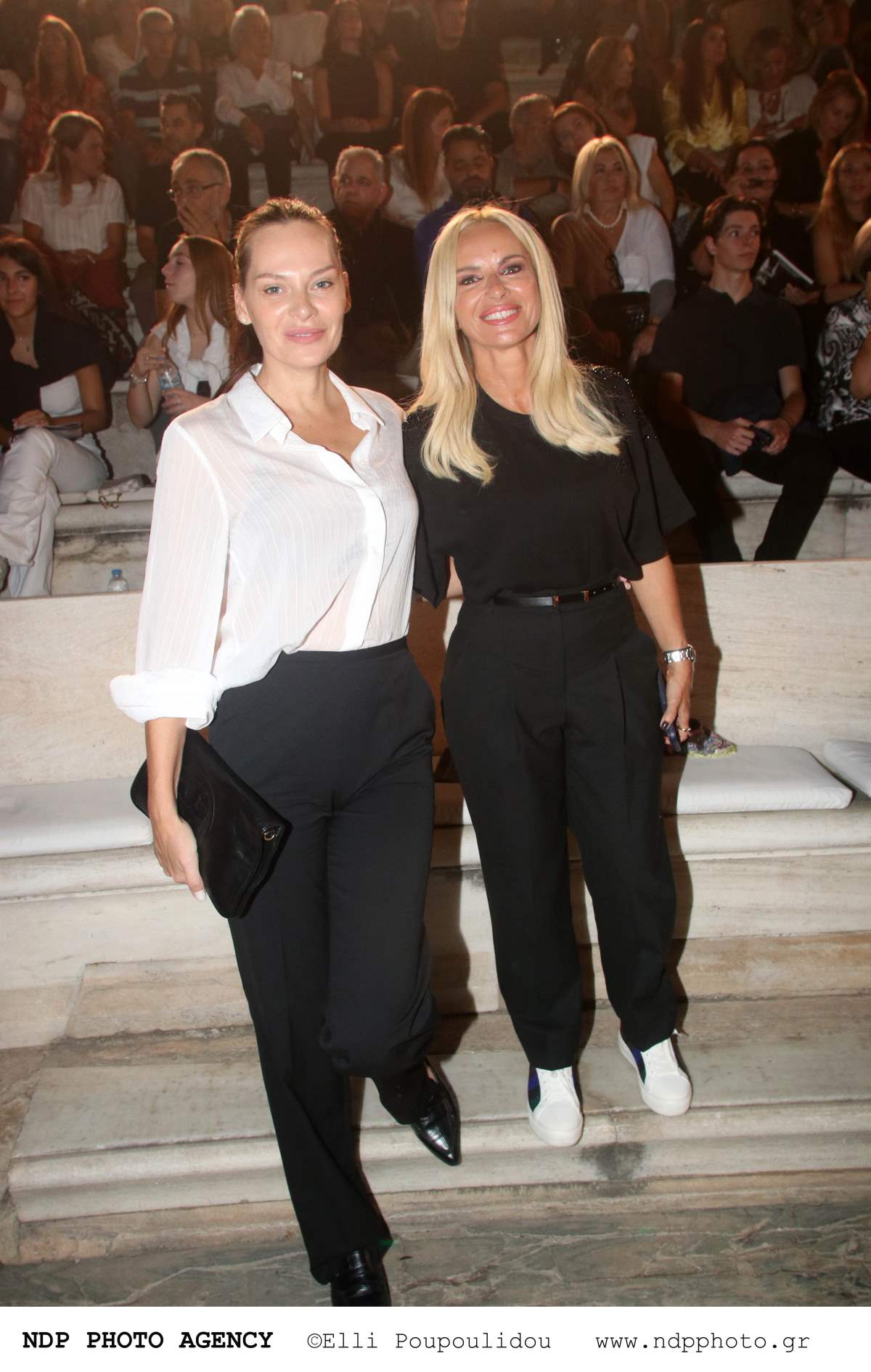 Υβόννη Μπόσνιακ και Μαρία Μπεκατώρου σε βραδινή έξοδο