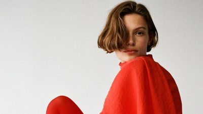 Το λεπτό ζιβάγκο από τα Zara σε κόκκινο χρώμα