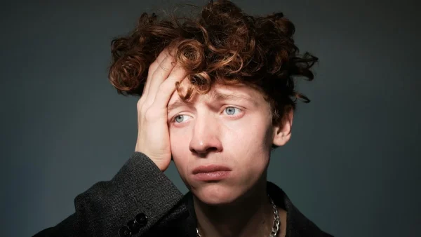 Κορίτσια προσοχή: Αυτά είναι τα 3 ζώδια που δυσκολεύονται να ξεπεράσουν την πρώην