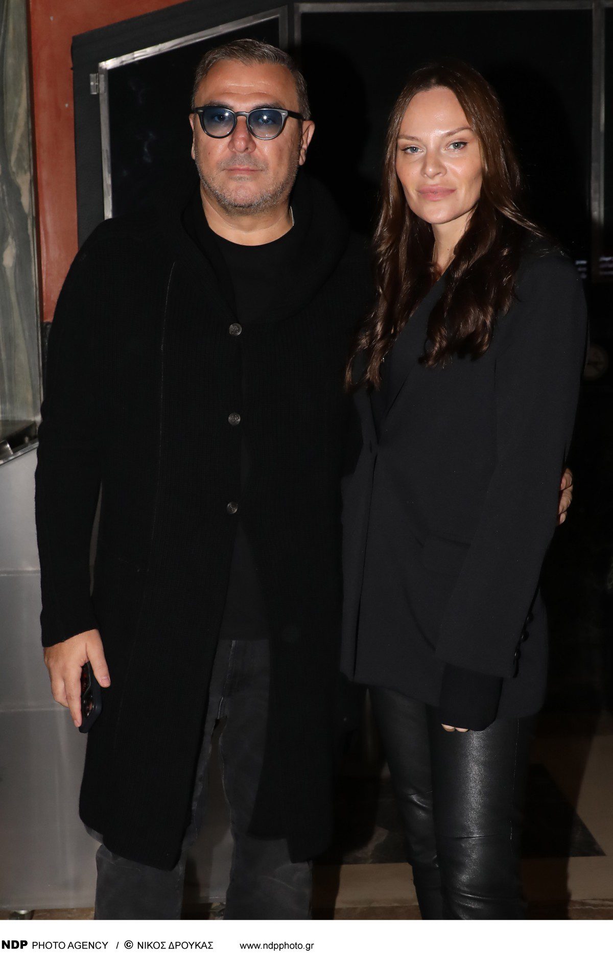 Ο Αντώνης Ρέμος και η Υβόννη Μπόσνιακ στο θέατρο