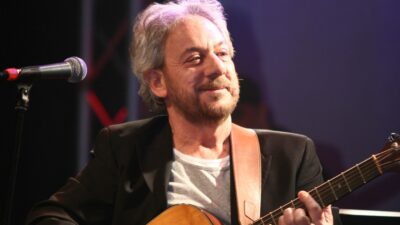 Αντώνης Βαρδής: Αδημοσίευτα στιγμιότυπα με την Άννα Βίσση και τον Νίκο Καρβέλα σε νεαρή ηλικία