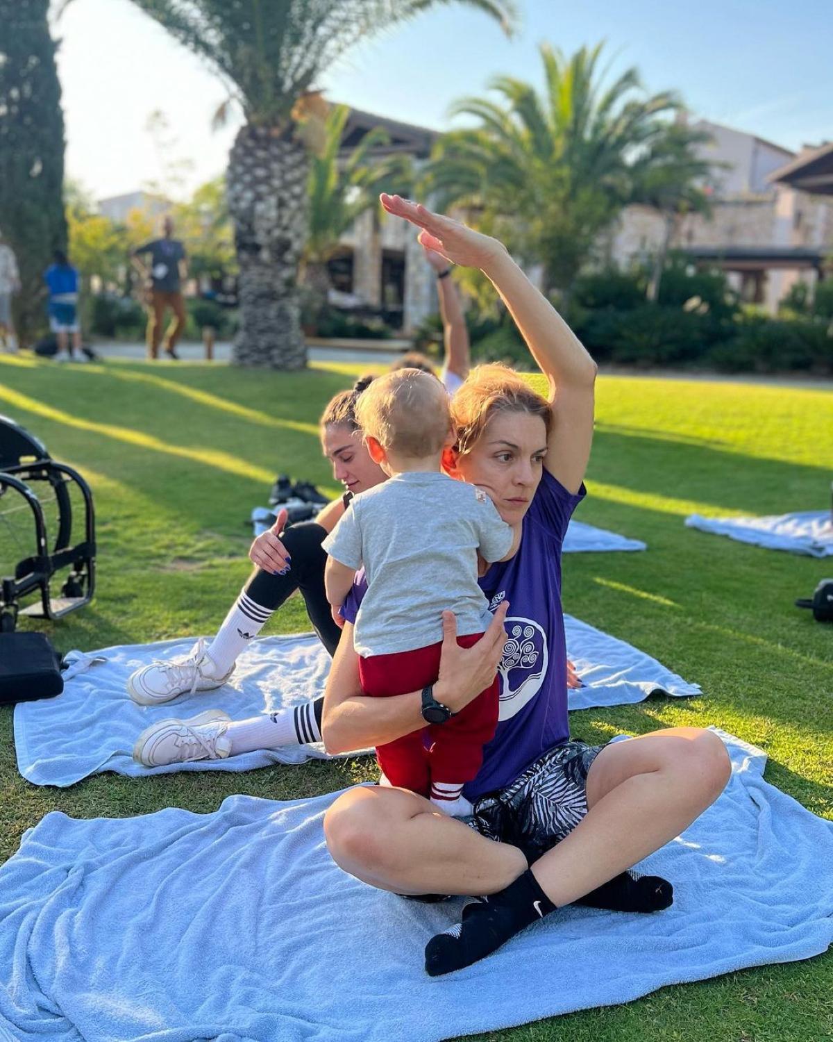 Γιούλικα Σκαφιδά: Το άλμπουμ του πρώτου χρόνου με το γιο της, Άγγελο (Φωτογραφίες)