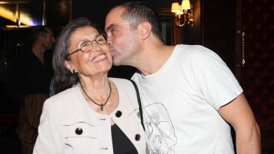 Κωνσταντίνος Μαρκουλάκης: Συγκινεί μιλώντας για τη μητέρα του, Ρένα