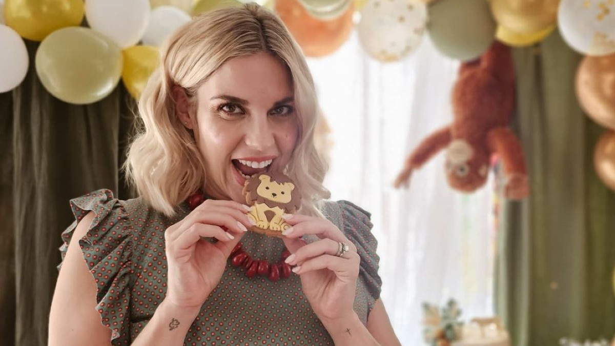 Μαντώ Γαστεράτου: Οργάνωσε το πιο τρελό baby shower για το 3ο της παιδί